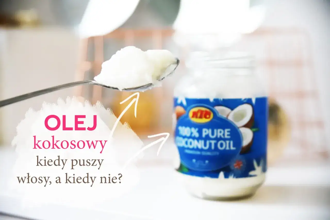 Łyżeczka z olejem kokosowym, obok słoiczek. Czy olej kokosowy na włosy puszy, czy wygładza?