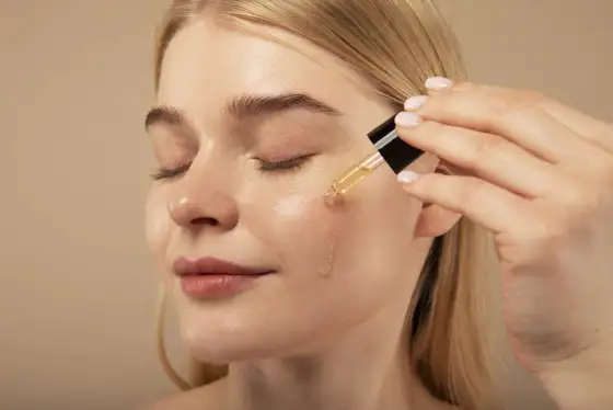 Retinol w pielęgnacji - z czym łączyć, czego unikać?